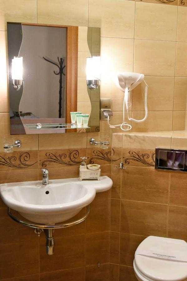 Apartament City, Clock Krosno Luaran gambar