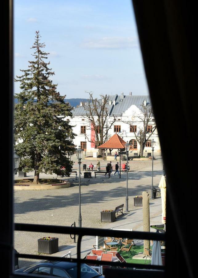 Apartament City, Clock Krosno Luaran gambar